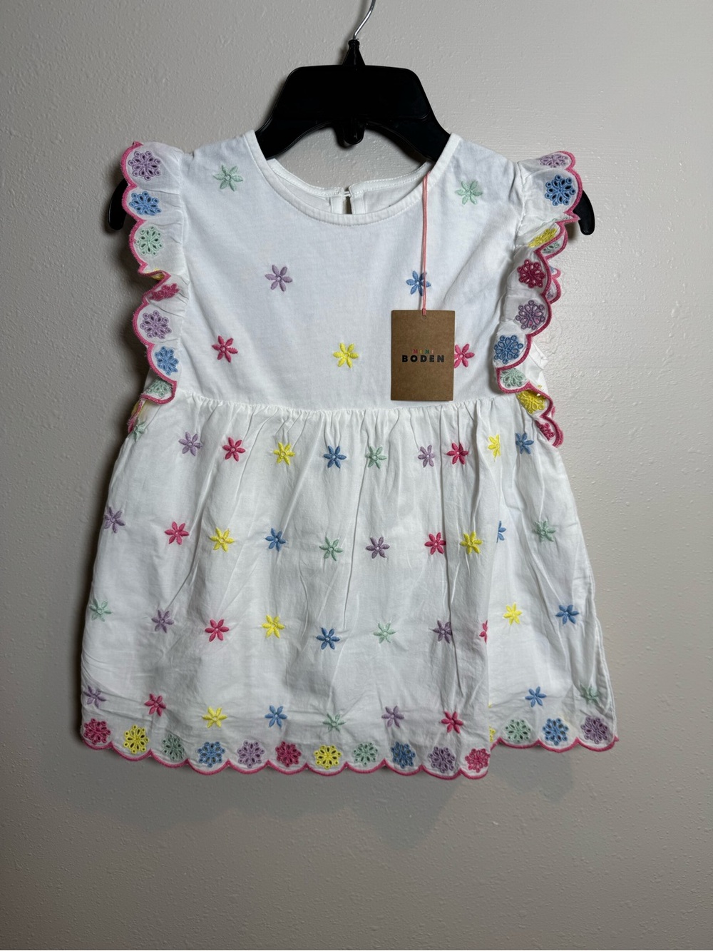 Mini Boden Girls White Top with Multicolor Floral Embroidery New sz 8-9